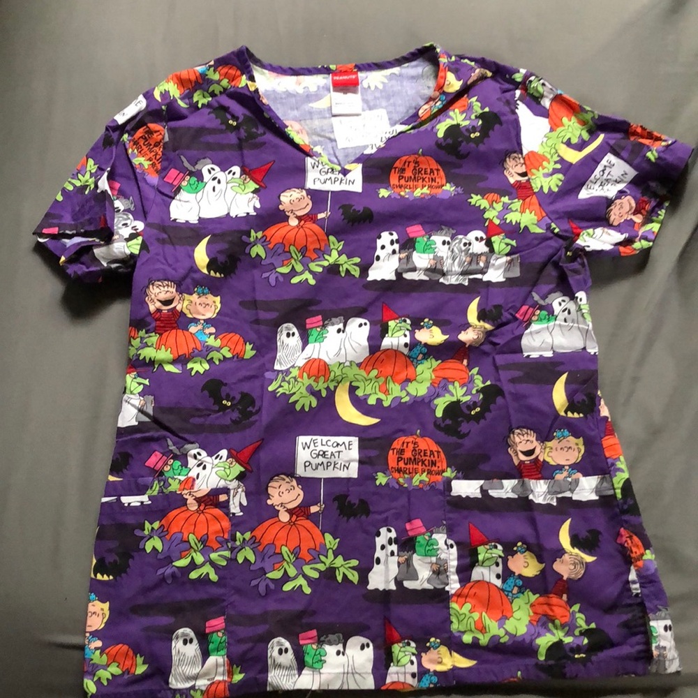 Peanuts Scrub Top